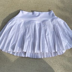 ALO tennis skirt